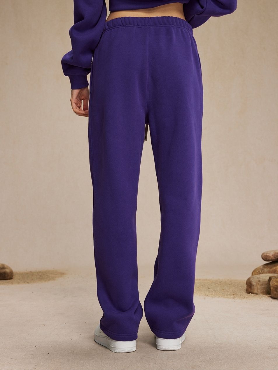 Unisex Burgundy Velvet Sweatpants Retro Washed Distressed Winter Outfit